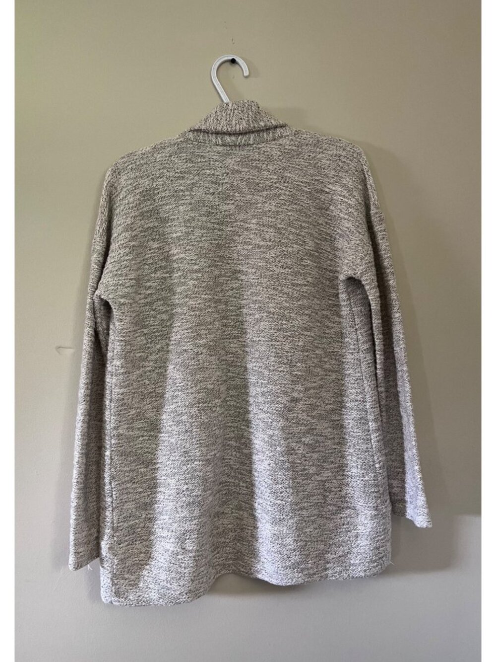 Talbots Womens Small Open Beige Cardigan Long Sleeve Sweater Two Pockets - Picture 4 of 6